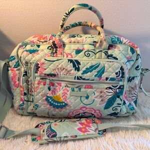 Vera Bradley Multicolor Floral Quilted Travel Bag